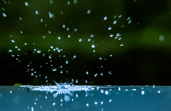 Gotas de lluvia Imágenes de stock libres de derechos