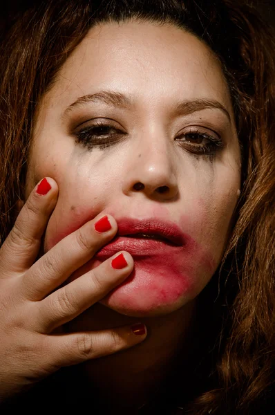 Depressives Mädchen mit schlechtem Make-up-Konzept — Stockfoto