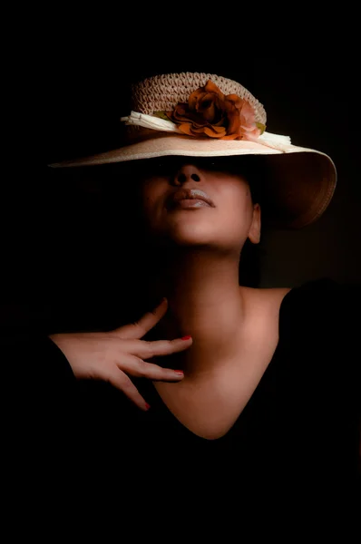 A beautiful multiracial girl with a hat — Stock Photo, Image