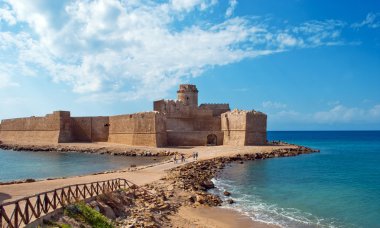 Le Castella