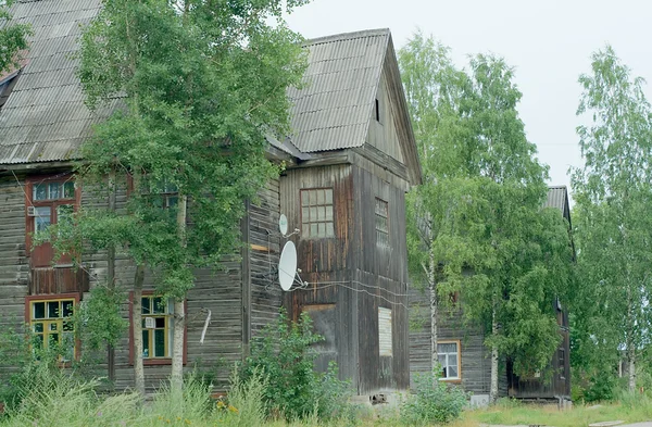 Wooden houses in Segezha town, Karelia region, Russia — Stock Photo, Image