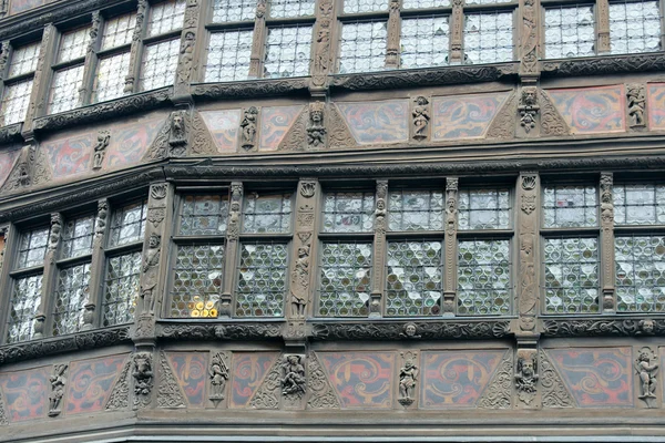 Primer piso de Kammerzell House (1427), Estrasburgo, Francia — Foto de Stock