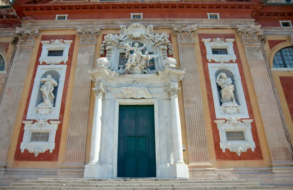 Main portal of Basilica di Santa Maria Assunta (1522), Genoa, Italy — Stock Photo, Image