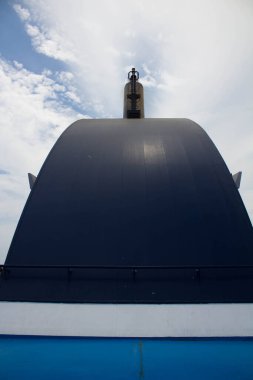 Feribotun bacasının detaylarının canlandırıcı görüntüsü. 