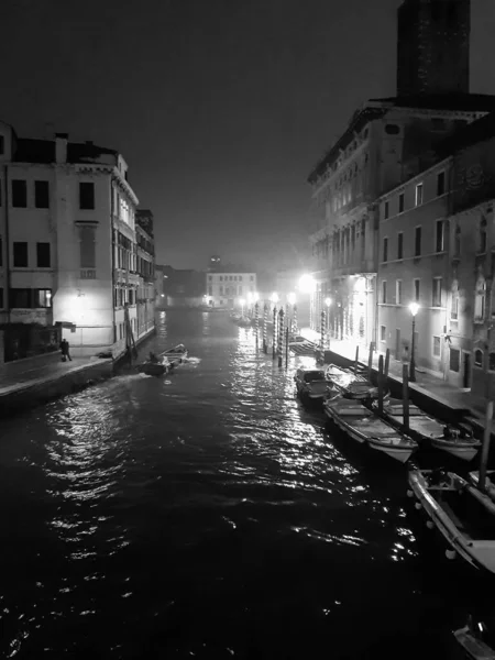 Venedig Italien Januar 2020 Schwarz Weiß Aufnahme Atypischer Häuser Venedigs — Stockfoto