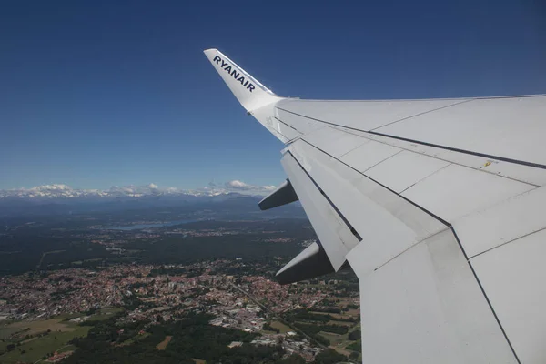 2021 Milan Malpensa Airport Ryanair Low Cost Airline Flight Italy — Stock Photo, Image