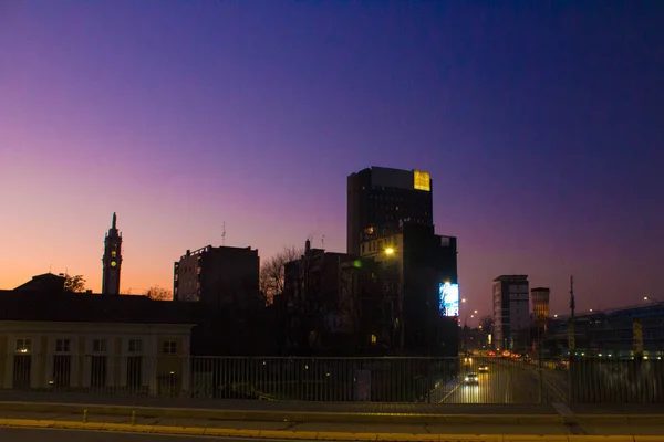 Mediolan Włochy Piazza Gae Aulenti Sugestywny Obraz Panoramy Miasta Zmierzchu — Zdjęcie stockowe