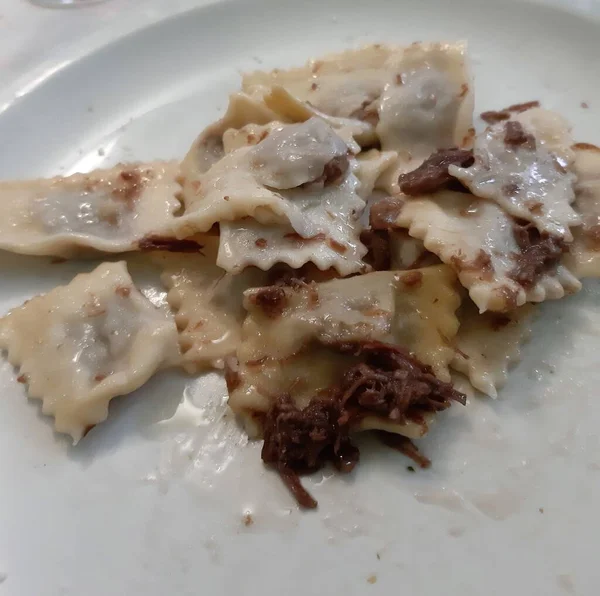 Close Homemade Meat Ravioli — 스톡 사진