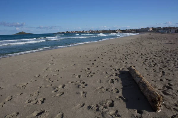 Evocadora Imagen Una Playa Arena Sicilia Verano Bajo Hermoso Cielo —  Fotos de Stock