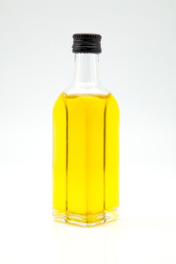 Şişede zeytinyağı