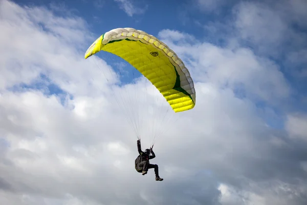 Person paragriding — Stock Photo, Image