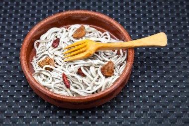 pişmiş elvers