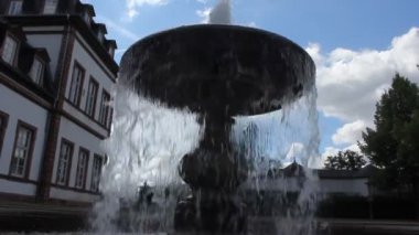 Coşkuyla akan güzel şelale.