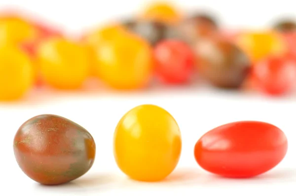 Tomates cereja de cores diferentes — Fotografia de Stock