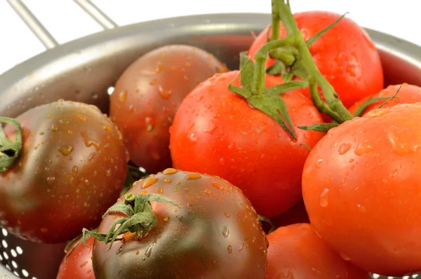 Tomate Kumato y tomate rojo — Foto de Stock