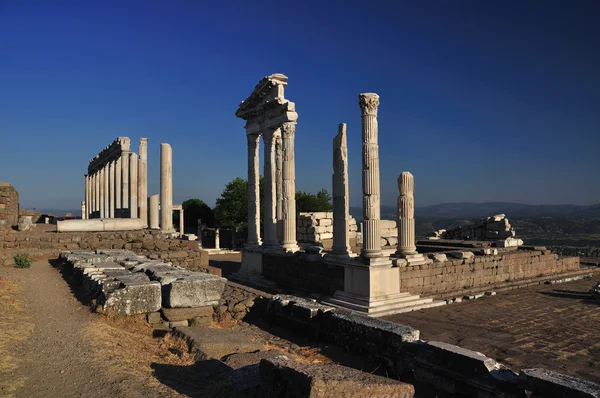 Antika grekiska staden av pergamon i bergama, Turkiet — Stockfoto