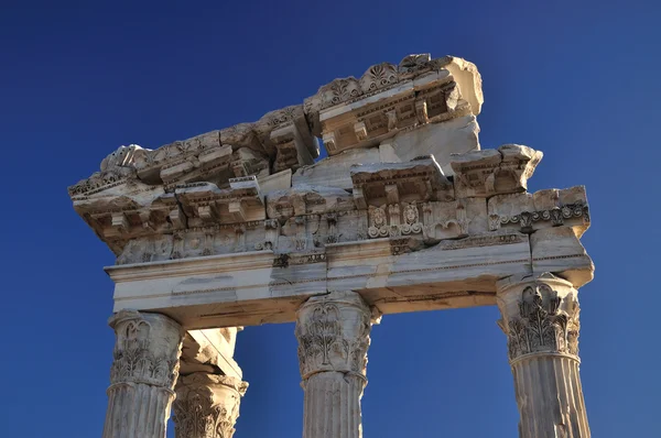 Antika grekiska staden av pergamon i bergama, Turkiet — Stockfoto