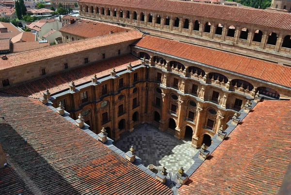Pápai Egyetem Salamanca udvarán Stock Kép