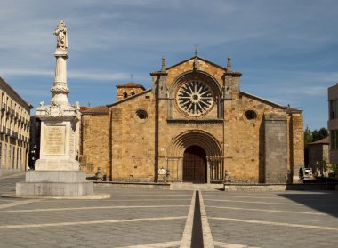 Avila San Pedro Kilisesi (ispanya)