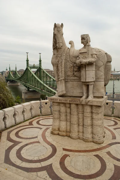 ブダペスト (ハンガリーのイシュトヴァーンの像) — ストック写真