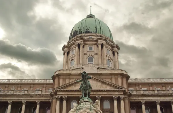 Buda castle in budapest (ungarisch)) — Stockfoto