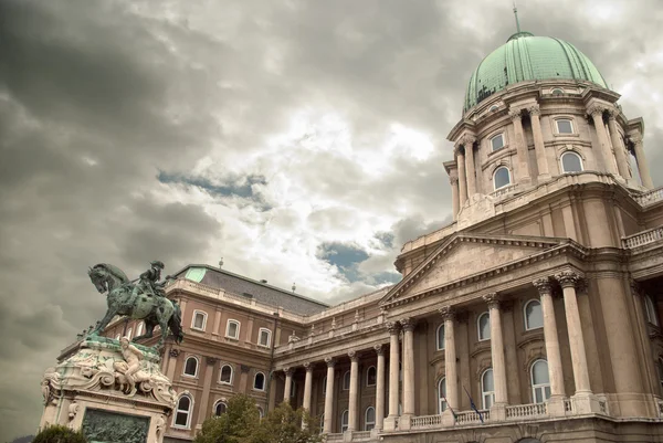 Buda castle in budapest (ungarisch) — Stockfoto