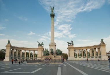 Budapeşte'deki Kahramanlar Meydanı (macaristan)
