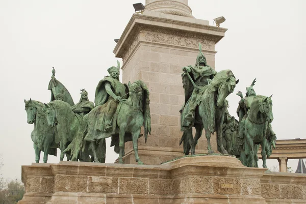 Heroes Square Budapestissa (Unkari ) — kuvapankkivalokuva