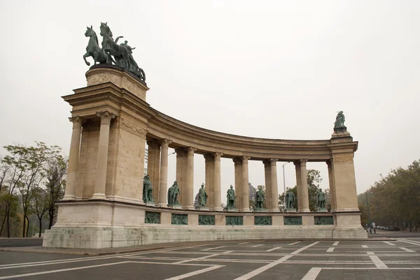 Площадь Героев в Будапеште (Венгрия) ) — стоковое фото