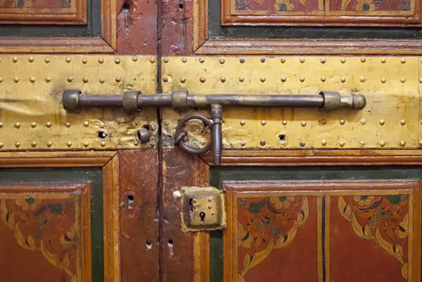 Old door in the Bahia Palace of Marrakech — Stock Photo, Image