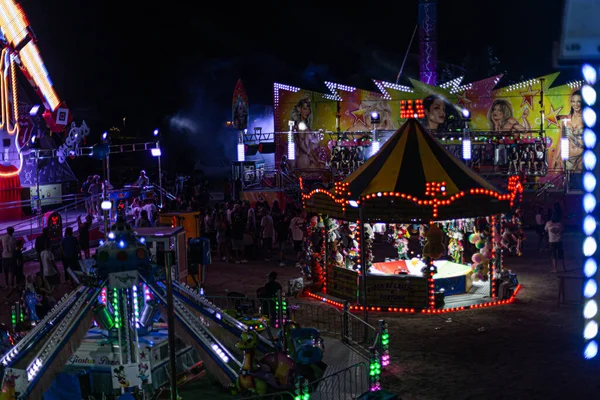 People Amusement Square Night City — Zdjęcie stockowe