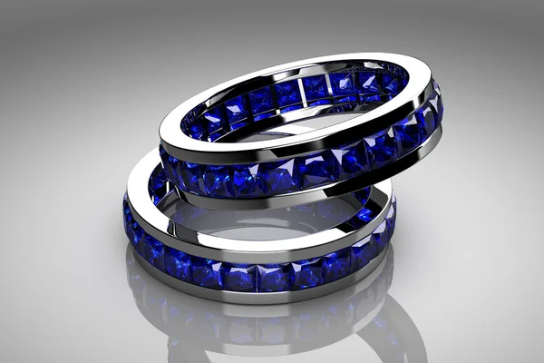 Δαχτυλίδι από κοσμηματοπωλείο με σκούρο μπλε ζαφείρι — Φωτογραφία Αρχείου