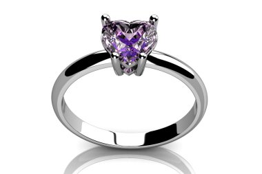 Beyaz arka planda mücevher yüzüğü..