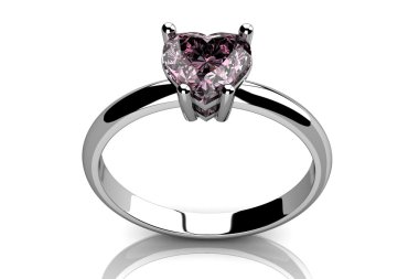 Beyaz arka planda mücevher yüzüğü..