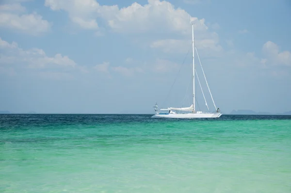 Tropical beach, Andaman Sea, Thailand — Stock Photo, Image