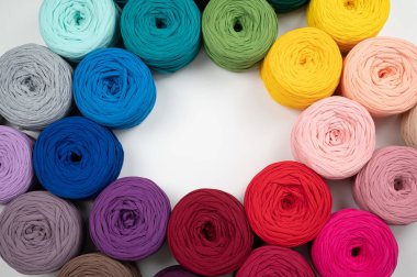 Pamuk yumağı seçimi mi? Renklerin Gradyanı.