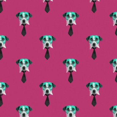 Gözlüklü ve pembe arka planda kravatı olan Jack Russell Terrier köpeğinin ağzı. İzole et. Kusursuz desen.