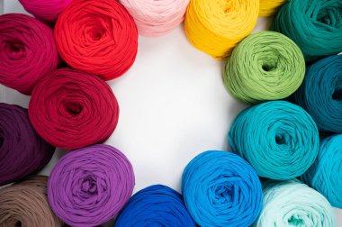 Pamuk yumağı seçimi mi? Renklerin Gradyanı