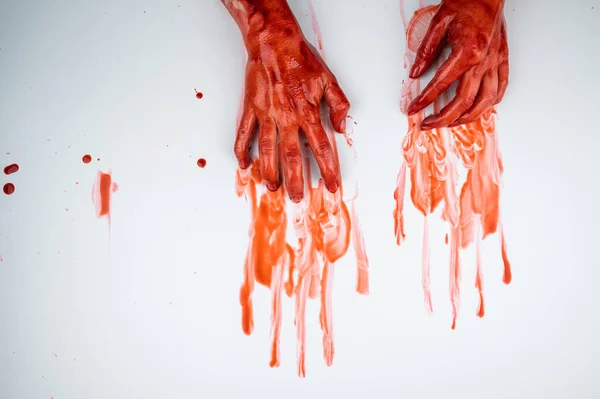 Mãos Femininas Sangue Sobre Fundo Branco — Fotografia de Stock