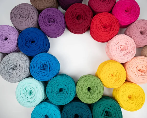 Pamuk yumağı seçimi mi? Renklerin Gradyanı