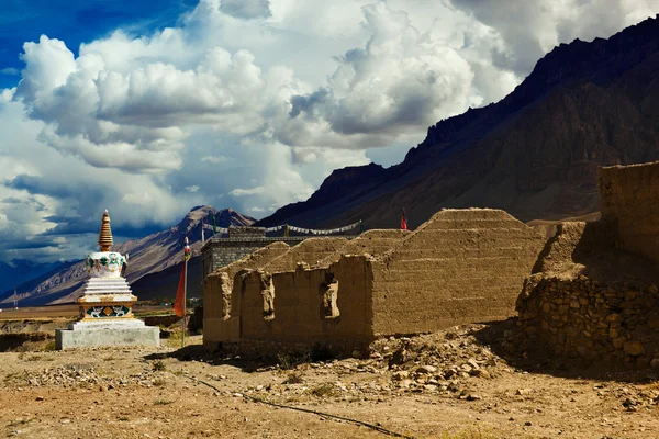 Stupa budista — Fotografia de Stock