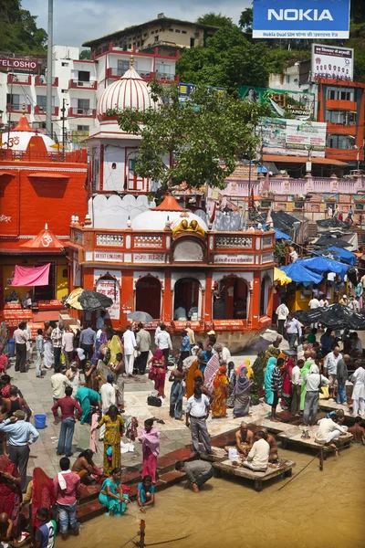 Tägliche Rituale auf Ghats des Haridwar — Stockfoto