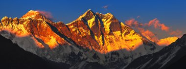 Everest at sunset clipart