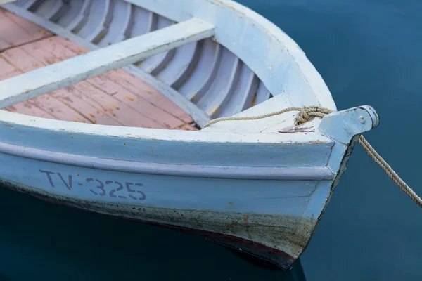 Drewnianą łodzią — Zdjęcie stockowe