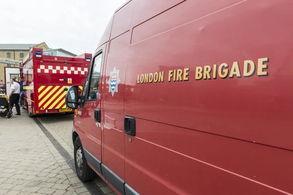 LONDRES, Reino Unido - OUTUBRO 20: Detalhe da van britânica dos bombeiros. Abeto — Fotografia de Stock