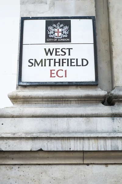 LONDON, UK - FEBRUARY 16: Detail of street signs in Smithfield m — Stock Photo, Image