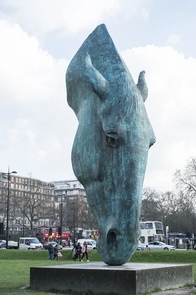 LONDON, UK - MARCH 14: One of Nic Fiddian Green's horse head scu — Stock Photo, Image