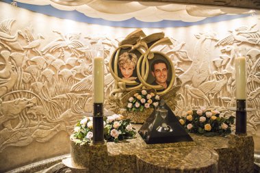 London, İngiltere - Ağustos 13: memorial Prenses diana ve dodi al f