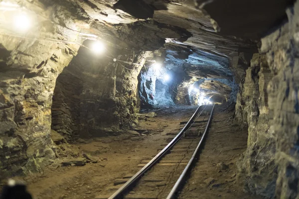 Goldminentunnel Stockfoto