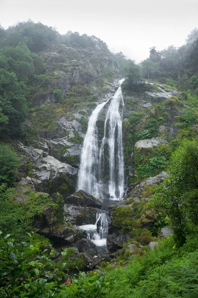 Mountain Waterfall — Stock Photo, Image